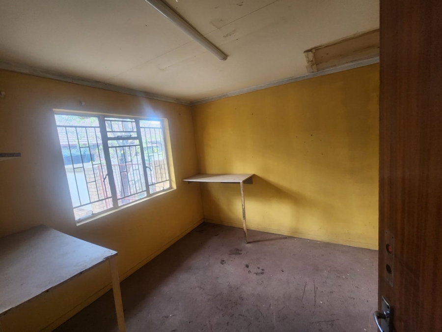 4 Bedroom Property for Sale in Pellissier Free State